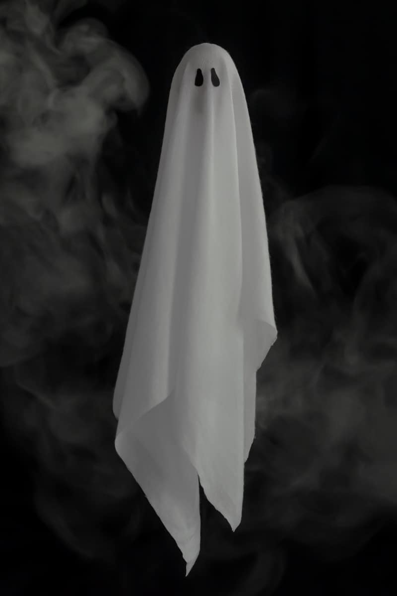 A Haunted Date Better Known As, Ghosted
